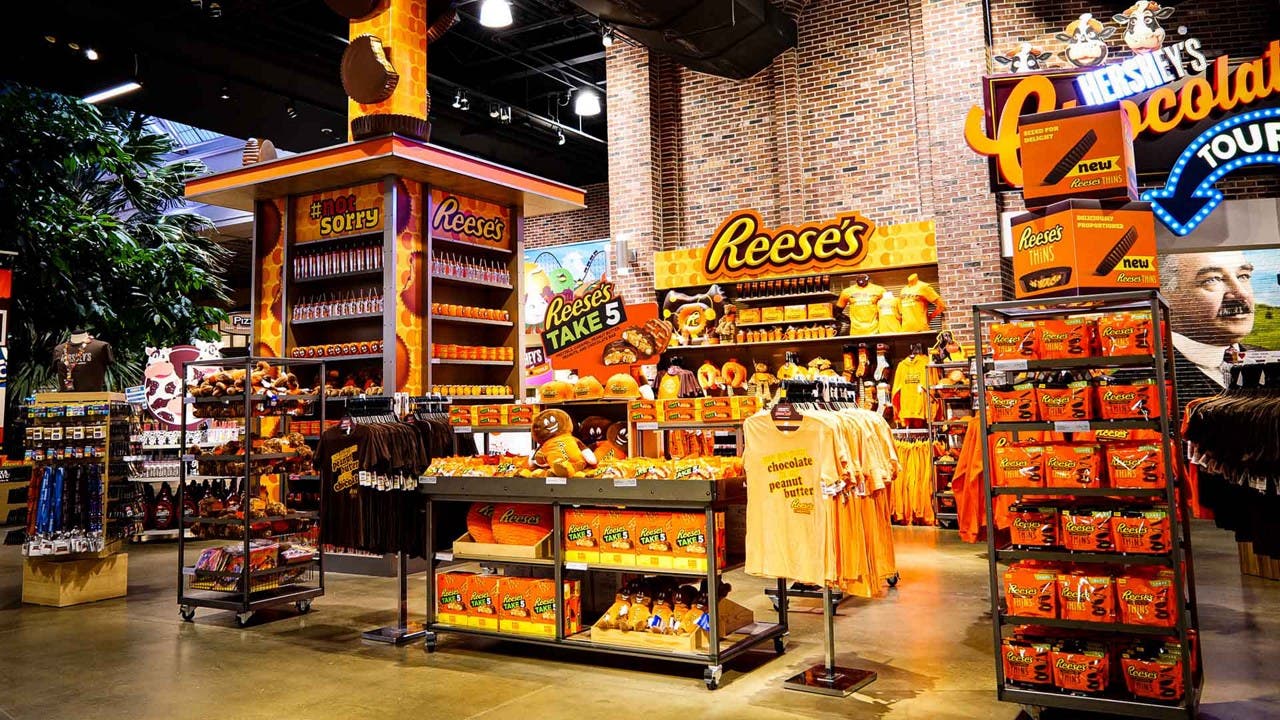 World's Largest HERSHEY'S Store | Chocolate World